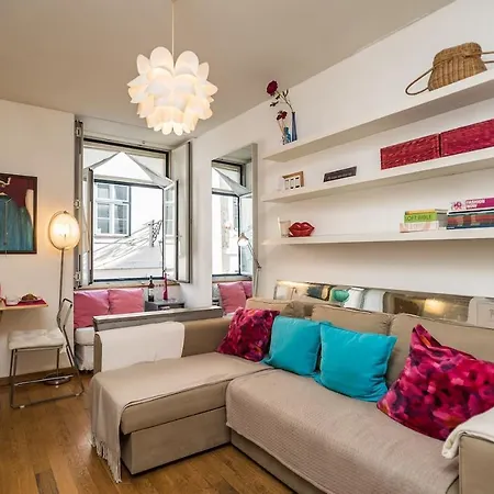Apartamento No Coração Do Chiado, Rua Garrett Lisboa