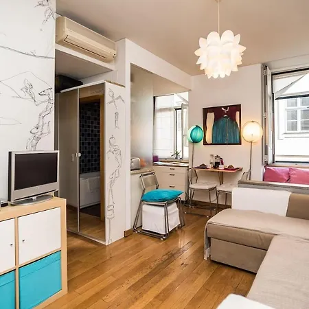 Apartamento No Coração Do Chiado, Rua Garrett Lisboa